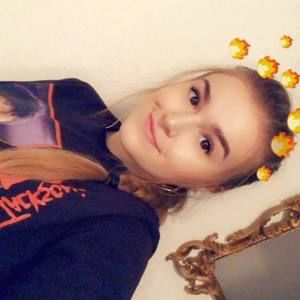 Meet your Posher, Elma